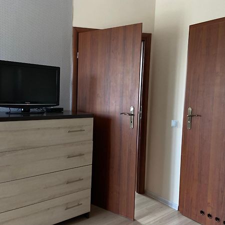 Sztutowo Lazurowy Dwor - Apartamenty Oraz Pokoje Z Basenem I Parkingiem Екстериор снимка