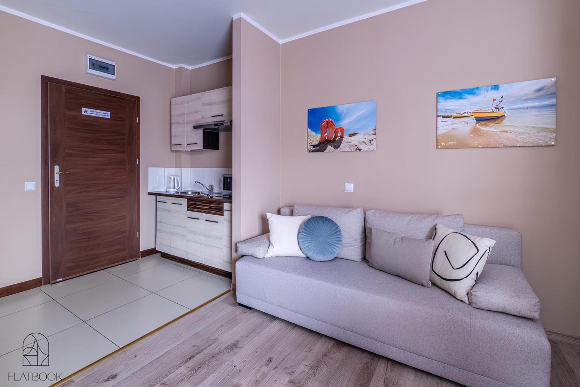 Sztutowo Lazurowy Dwor - Apartamenty Oraz Pokoje Z Basenem I Parkingiem Екстериор снимка