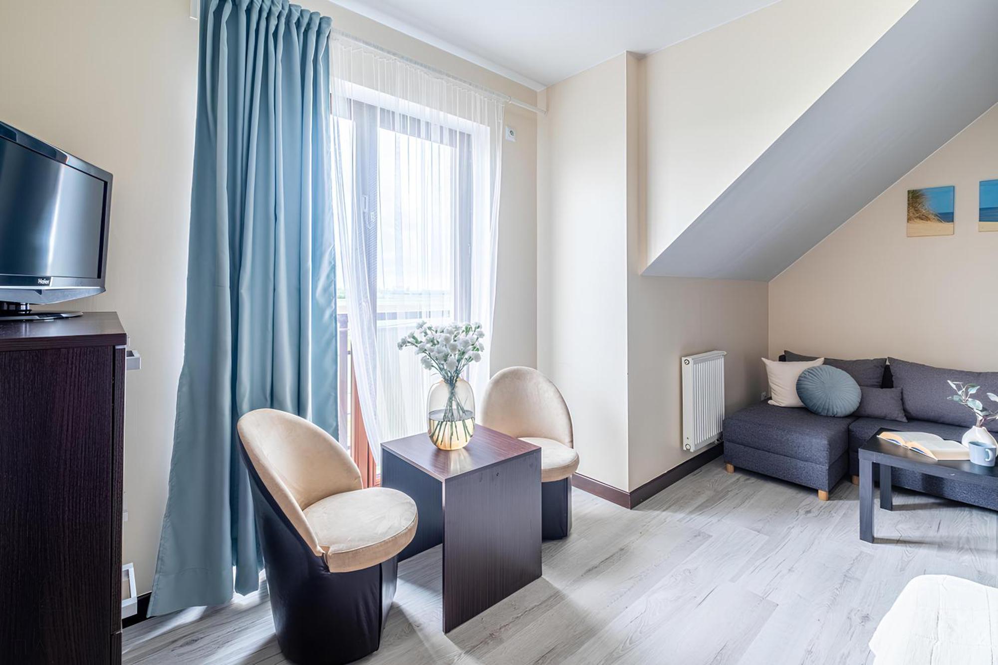 Sztutowo Lazurowy Dwor - Apartamenty Oraz Pokoje Z Basenem I Parkingiem Екстериор снимка