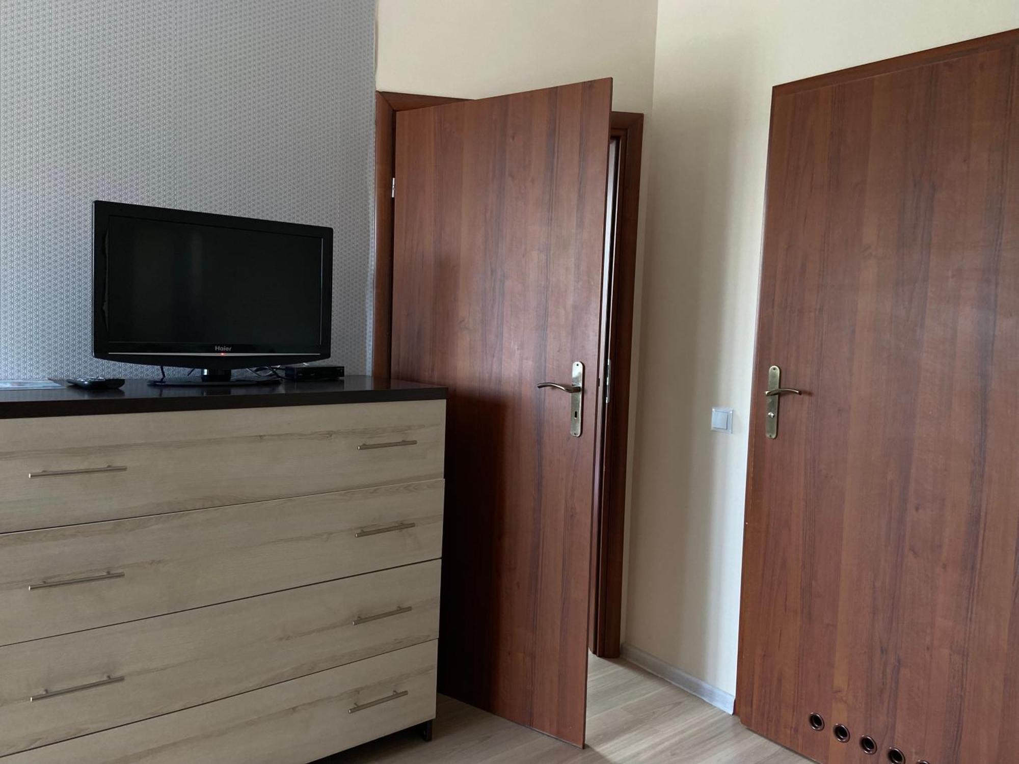 Sztutowo Lazurowy Dwor - Apartamenty Oraz Pokoje Z Basenem I Parkingiem Екстериор снимка
