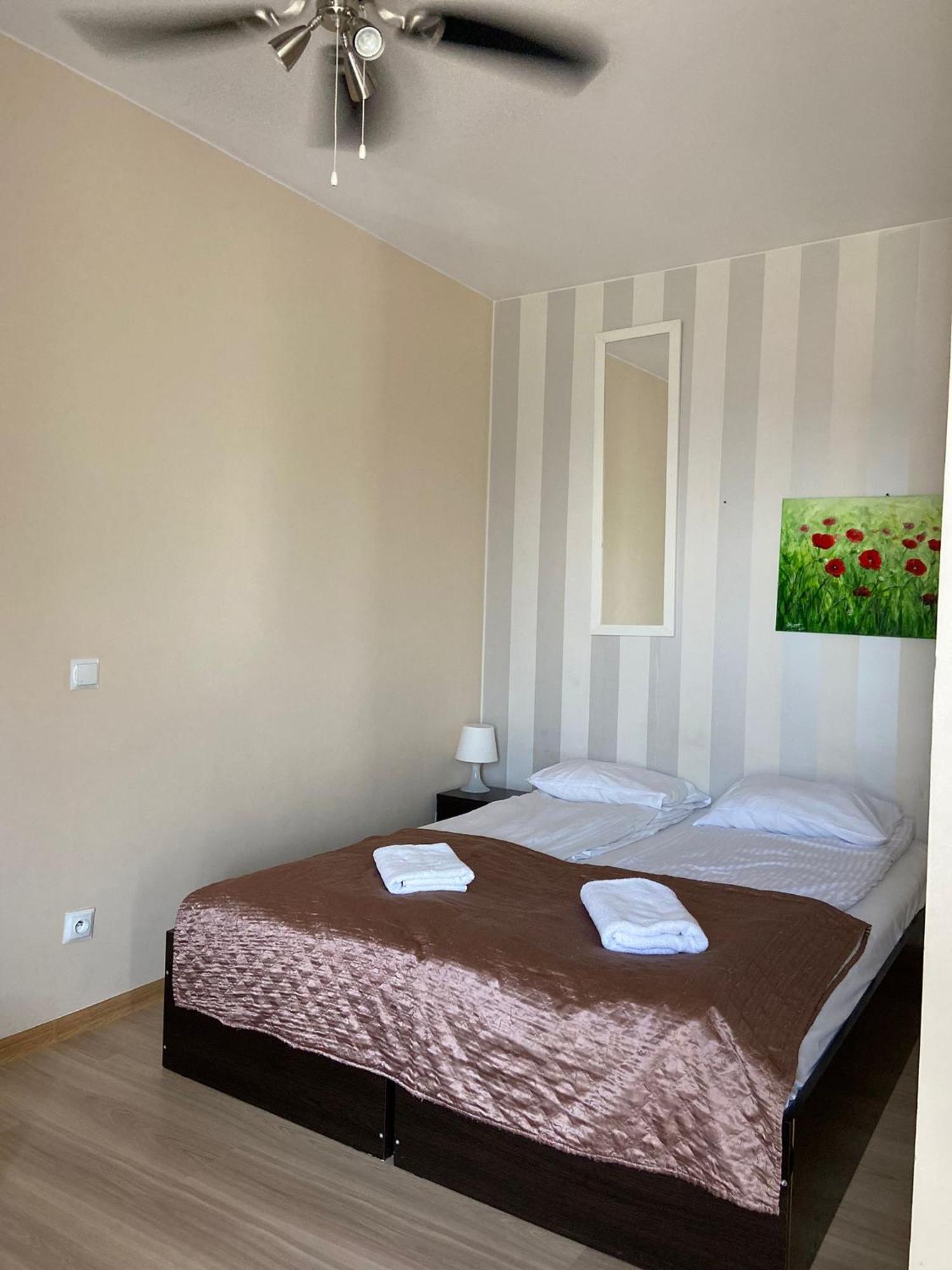 Sztutowo Lazurowy Dwor - Apartamenty Oraz Pokoje Z Basenem I Parkingiem Екстериор снимка
