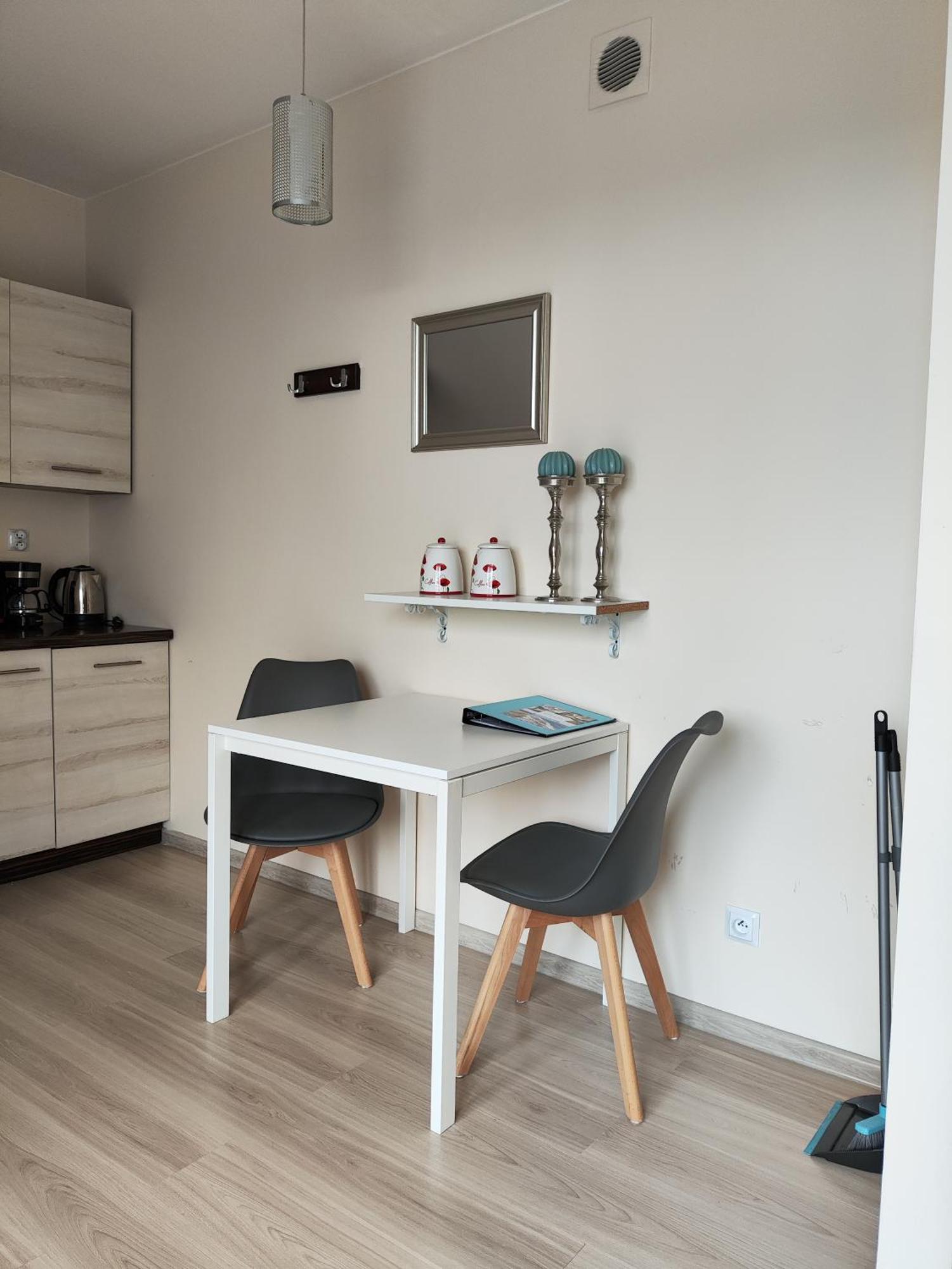 Sztutowo Lazurowy Dwor - Apartamenty Oraz Pokoje Z Basenem I Parkingiem Екстериор снимка